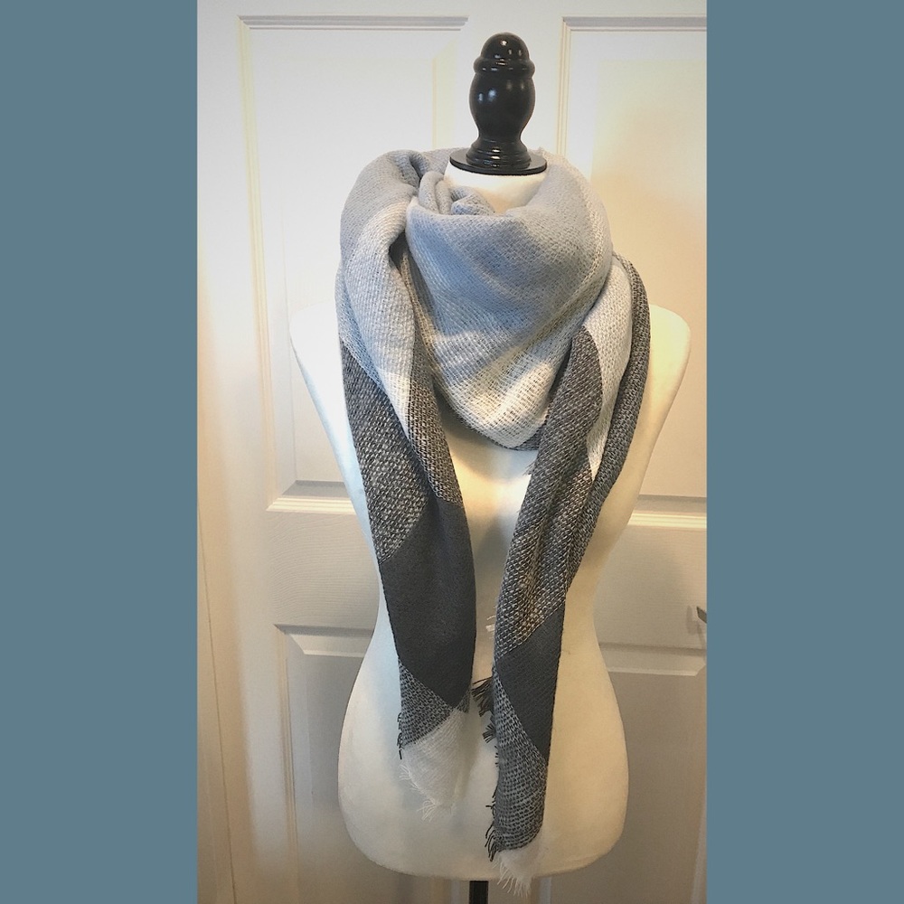 Square Scarf - Picture 2 of 5